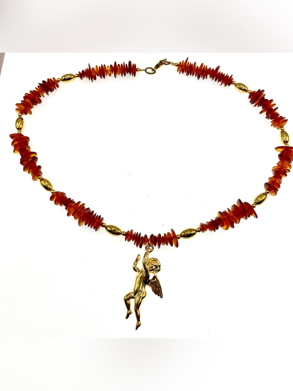 Vintage Amber Chip Necklace Gold Tone Cherub Angel Pendant 18”